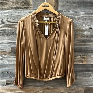 NWT Anthropologie Cloth & Stone Tan Peasant Top Size Small